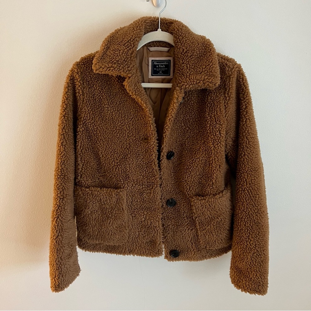 Abercrombie & Fitch teddy crop coat